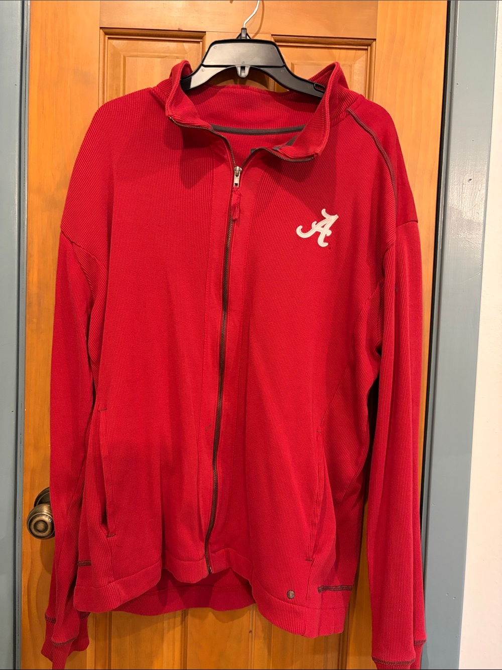Men's Lightweight Red Zip-Front Shirt Jacket with Contrast Trim